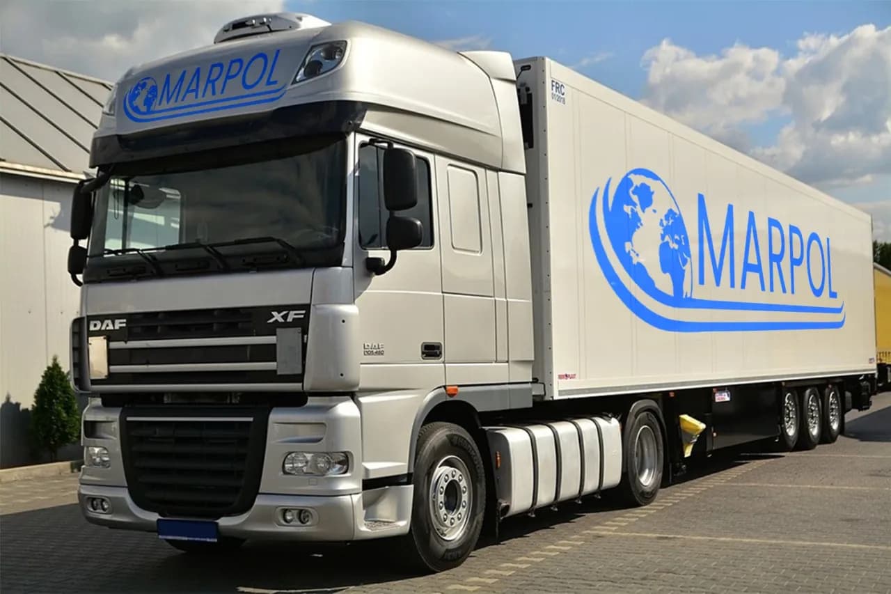 Naczepa Koffer: Co to jest? Budowa, Zastosowanie i Zalety